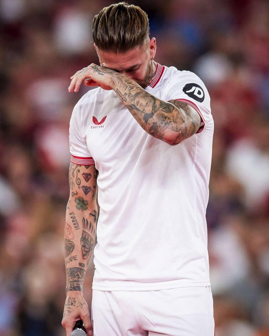 عکس‌| اشک‌های راموس در بازگشت به خانه