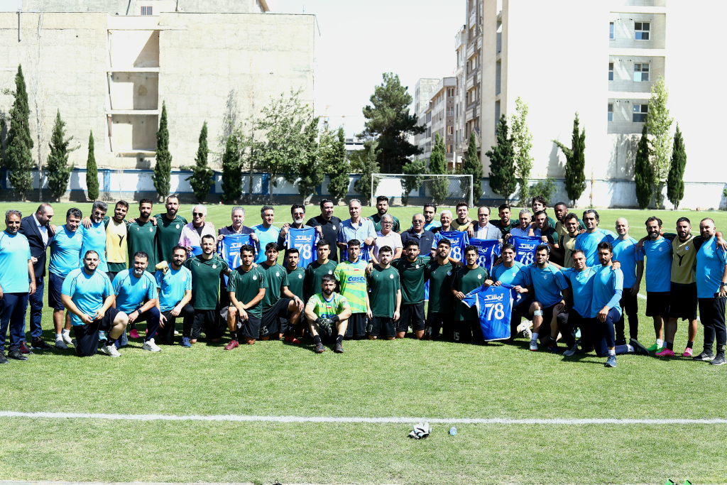 عکس| حمایت ویژه پیشکسوتان از استقلال و نکونام