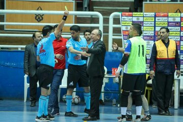 ببینید | استقبال گرم مردم شیراز از هادی چوپان بعد از برگشت به ایران - خبرگزاری ورزش ایران 9 احکام سنگین برای جنجالیترین بازی نیم فصل