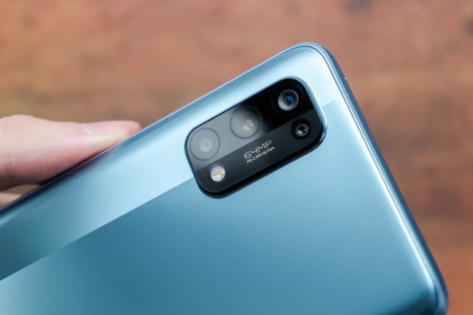 بهترین گوشی گیمینگ ارزان | زمستان ۱۴۰۲ 243 گوشی گیمینگ ریلمی مدل 7 Pro