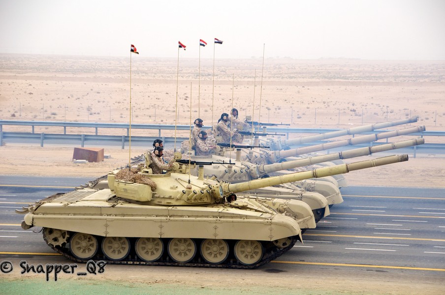 تانک M - ۸۴ AB کویت که قرار است به اوکراین برود 33 تانک M - ۸۴ AB