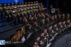 طنین نت‌های نظامی در تالار وحدت