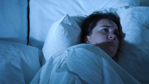 محققان می‌گویند دو شب کم‌خوابی باعث احساس پیری در افراد می‌شود