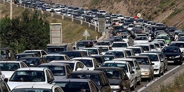 چالوس و هراز همچنان زیر بار ترافیک سنگین هستند