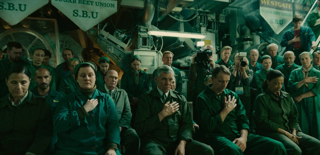 نقد سریال The Regime - داستان یک فروپاشی!_دانشجو 50 The Regime