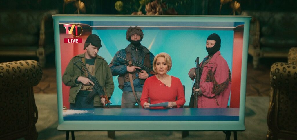 نقد سریال The Regime - داستان یک فروپاشی!_دانشجو 58 The Regime