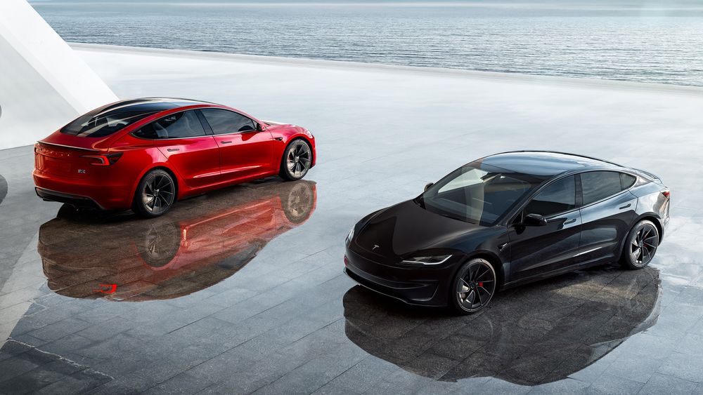 تسلا مدل 3 پرفورمنس 2024 معارفه شد؛ قدرتی عظیم برای کوچکترین محصول تسلا_دانشجو 7 تسلا مدل 3 پرفورمنس