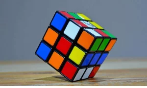 ثبت نام ربات ژاپنی در گینس با حل مکعب روبیک در 0.305 ثانیه + ویدیو