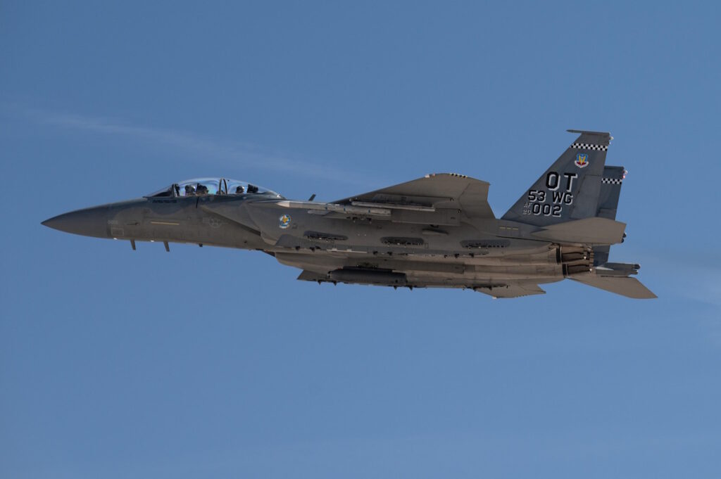 جنگنده F-15EX Eagle II چه قابلیت هایی دارد؟
