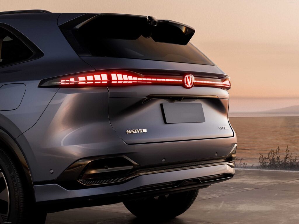 چانگان CS75 پلاس تازه در چین مشاهده شد_دانشجو 7 نمای عقب