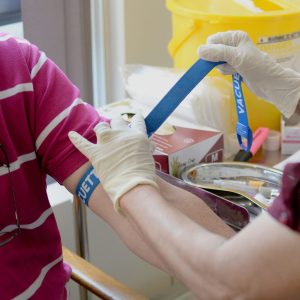 آزمایش خون می‌تواند تشخیص سرطان را برای افراد مبتلا به معده درد یا نفخ بهبود بخشد