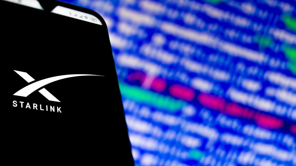 برنامه استارلینک برای اینترنت Direct-to-Cell با شکایت AT&T روبه‌رو شد