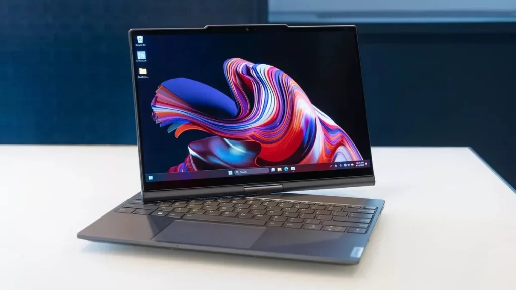 این لپ تاپ لنوو می‌تواند نمایشگر خود را بچرخاند + ویدیو