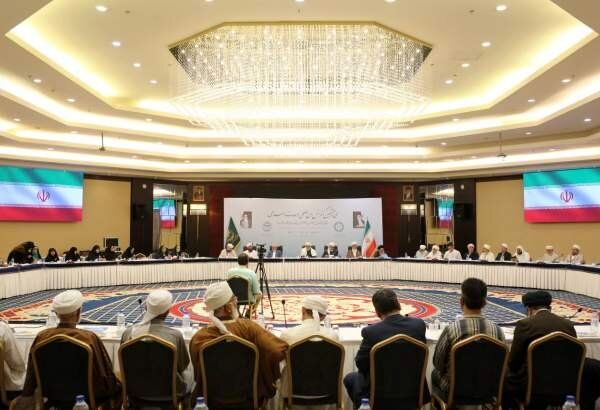 برگزاری نشست هم‌اندیشی مهمانان داخلی کنفرانس وحدت با دبیرکل مجمع تقریب