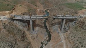 آزادراه اصفهان – شیراز