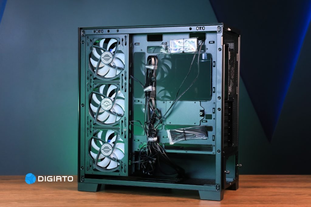 معارفه کیس گیمینگ گرین GRIFFIN G8: نخستین کیس آکواریومی گرین_دانشجو 27 کیس گرین GRIFFIN G8