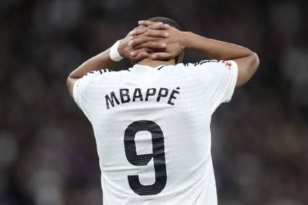 آقای «آفساید»/ امباپه رکورد ۱۵ ساله لالیگا را جابه‌جا کرد!