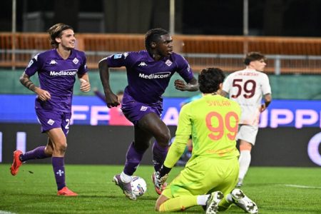 فیورنتینا ۵ – ۱ آاس رم/ تحقیر گلادیاتور‌های بیمار در فلورانس+ فیلم