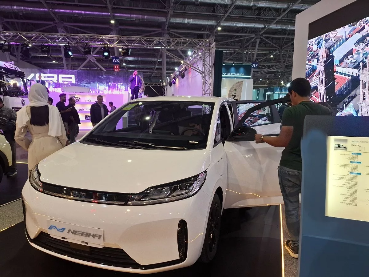 بی وای دی چین پلاس در نمایشگاه ماشین اصفهان 1403.webp