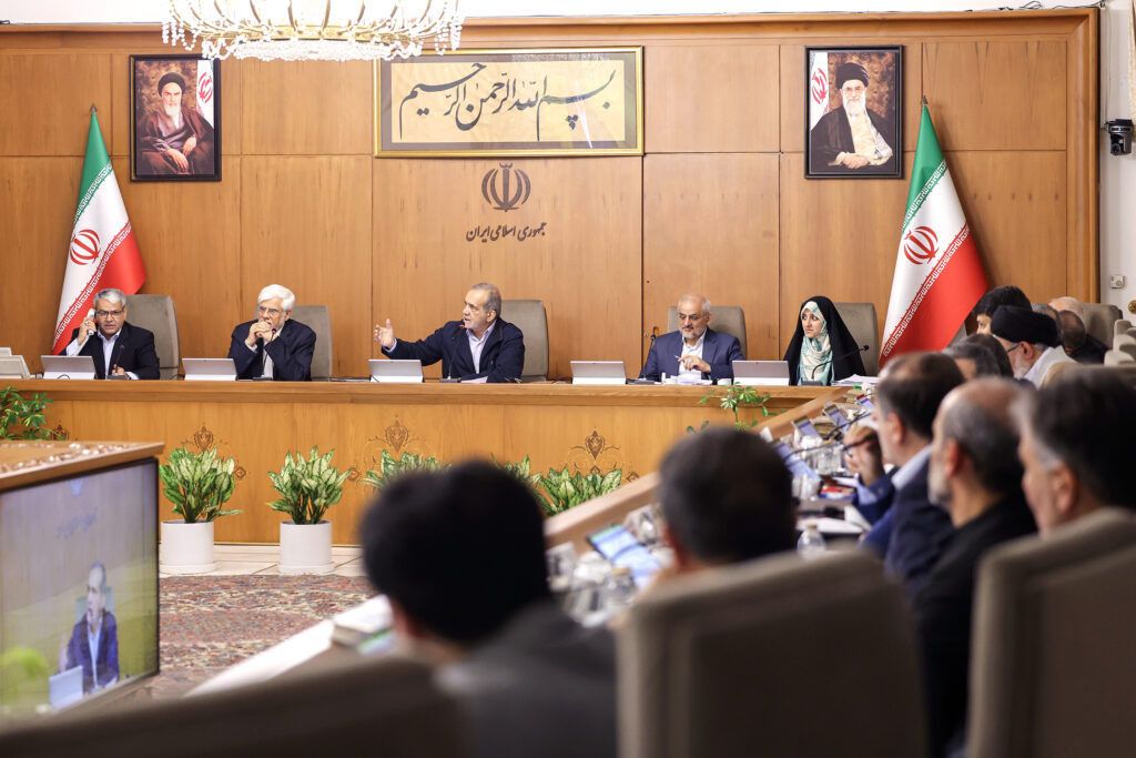 طرح دولت برای رفع فیلترینگ به معنای رهاکردن فضای مجازی نیست