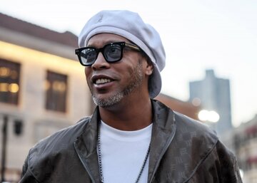 رونالدینیو در ۴۵ سالگی پدربزرگ می‌شود!