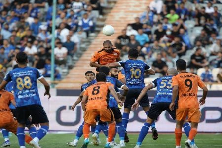 دیدار استقلال و مس کرمان در آستانه لغو قرار گرفت