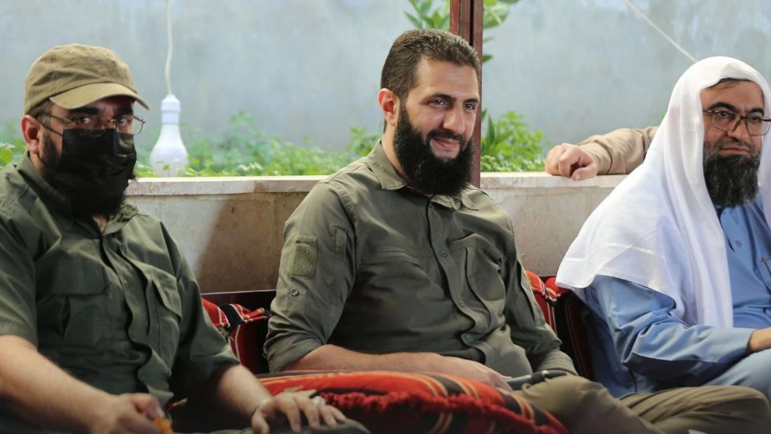 درس‌های ریبرندینگ ابومحمد الجولانی تروریستی که سیاستمدار شد دانشجو.webp