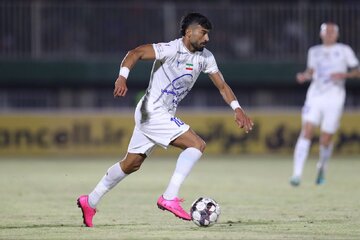 مناف هاشمی از کجا به کجا رسید؟/از سیل نوروزی تا المپیک پاریس/کوچ از ساختمان پایینی به بالایی! - خبرگزاری ورزش ایران_دانشجو 8 عکس | بدشانس مثل رامین رضاییان؛ حسرت شماره ۱۰ استقلال در یزد