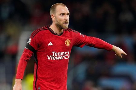 نزدیک شدن اریکسن به درب خروجی اولدترافورد