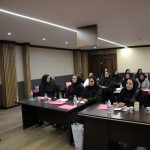 آغاز دوره ۵ روزه مربی‌گری بانوان با تدریس دکتر انوشیروانی