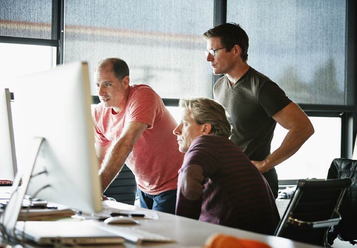 ۱۵ مهارتی که کارمندان قسمت خدمات مشتریان باید بلد باشند_دانشجو 11 سرسختی ـ مهارتهای خدمات مشتریان