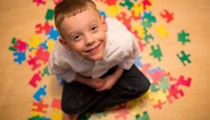 اوتیسم در دختران شایع تر است